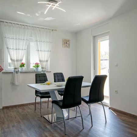 Apartment Pula R&D Exteriér fotografie